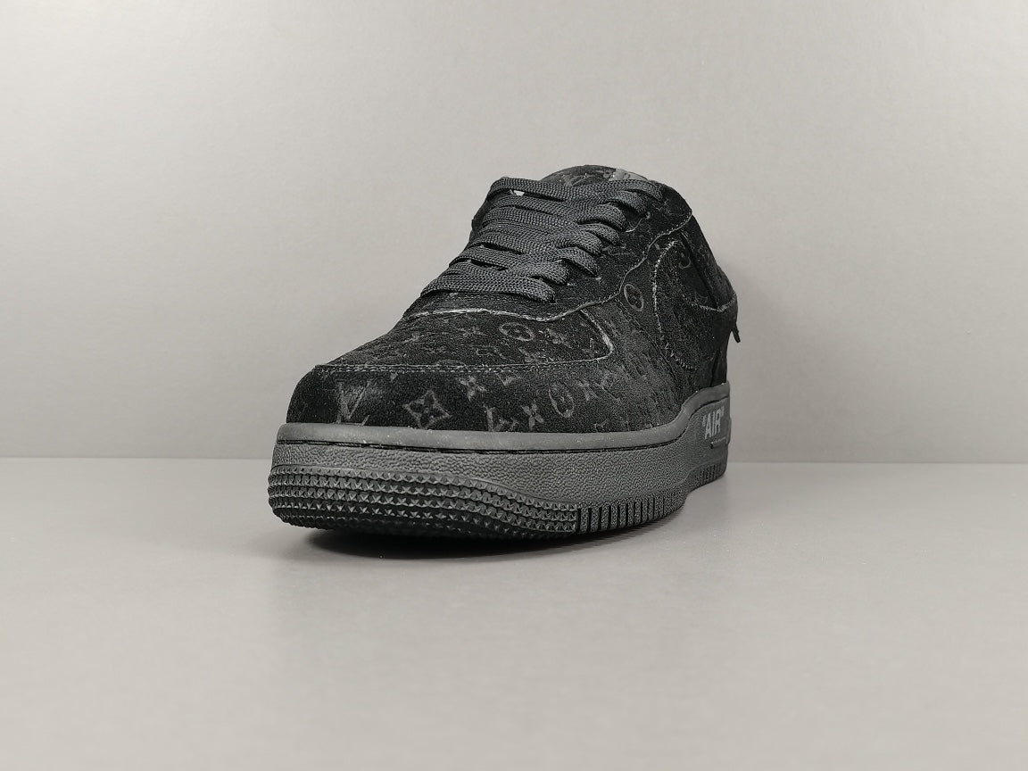 nike air force 1 x l**is V*t*n black/black